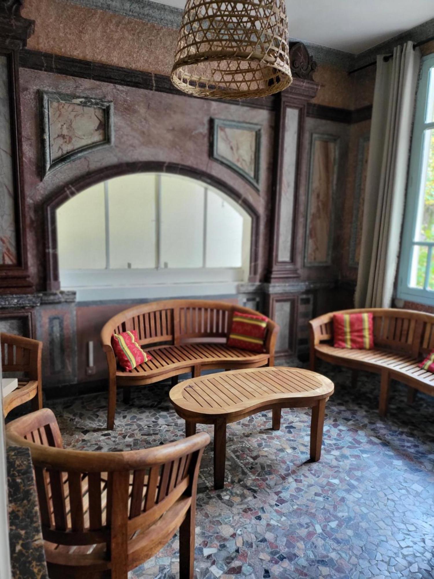 Le Pavillon De L'Intemporelle Bagneres De Bigorre Exteriör bild