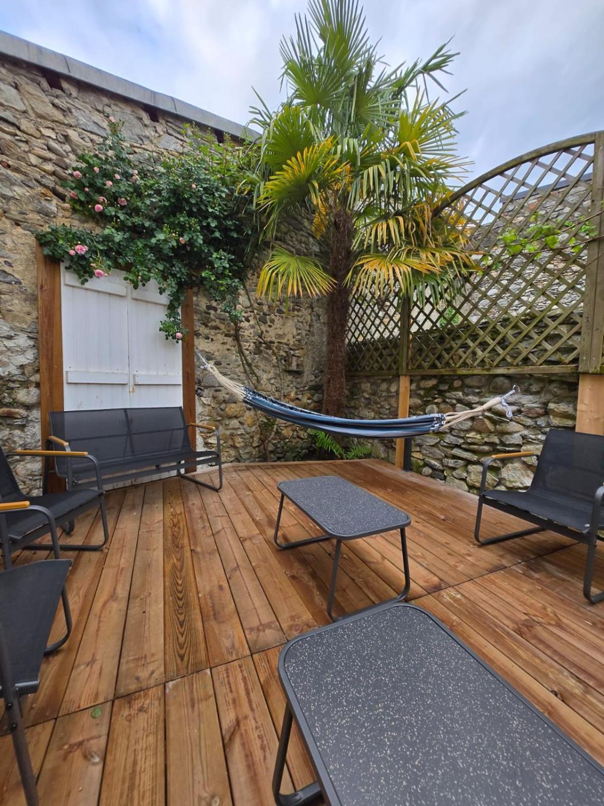 Le Pavillon De L'Intemporelle Bagneres De Bigorre Exteriör bild